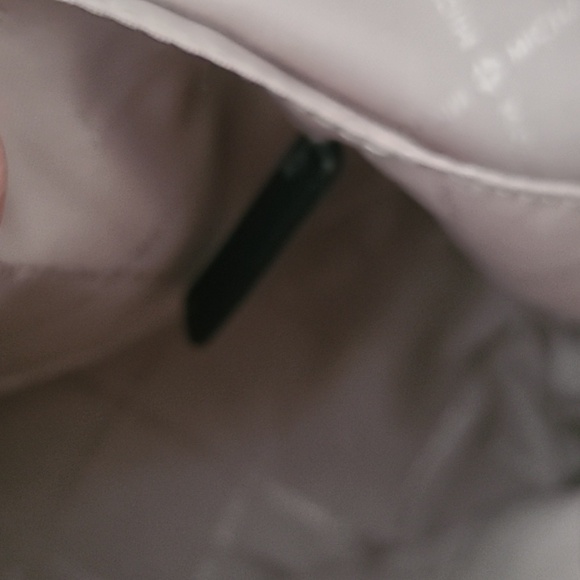 MICHAEL Michael Kors Dome Shaped Crossbody - Picture 8 of 9